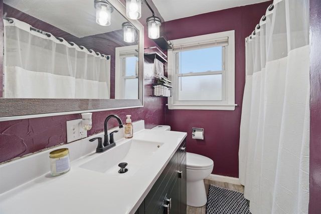 1513 N SUPERIOR STREET, Appleton, WI 54911
