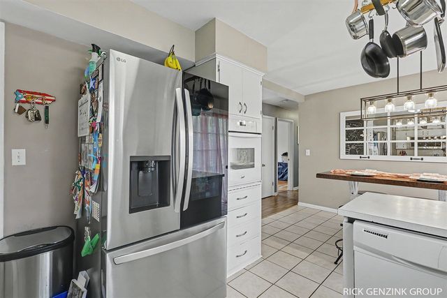 3421 Senora Avenue, Grand Rapids, MI 49508