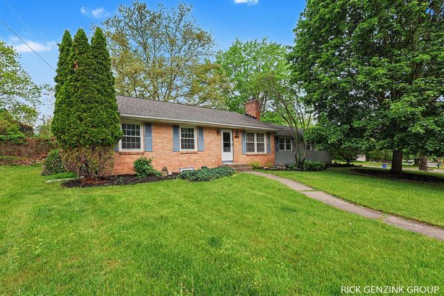 3421 Senora Avenue, Grand Rapids, MI 49508
