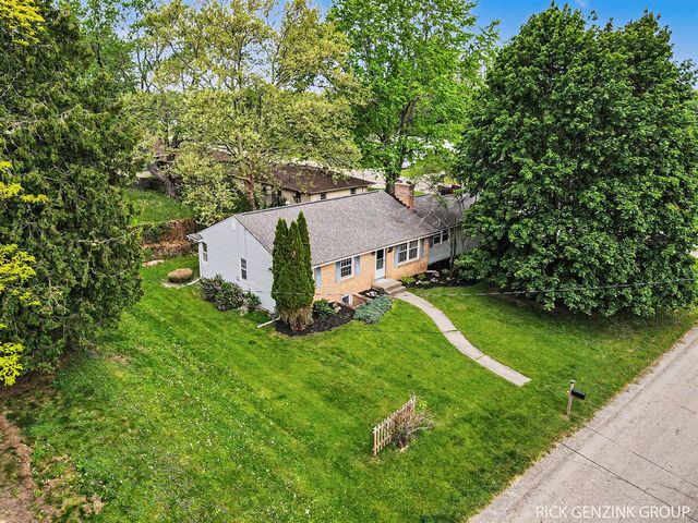 3421 Senora Avenue, Grand Rapids, MI 49508