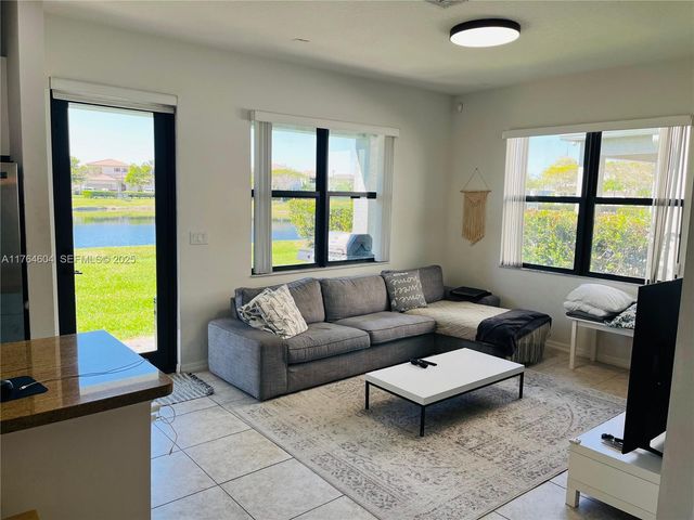 616 NE 193rd Street, Miami, FL 33179