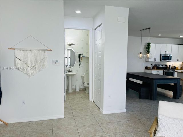 616 NE 193rd Street, Miami, FL 33179