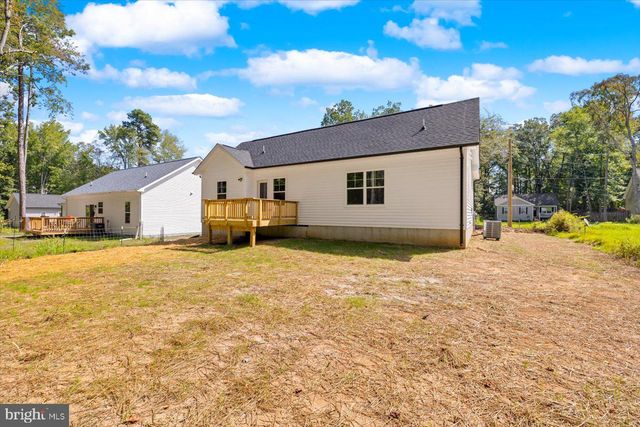 177 WOODMOUNT DR, Colonial Beach, VA 22443