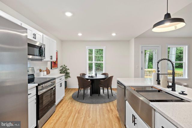 177 WOODMOUNT DR, Colonial Beach, VA 22443