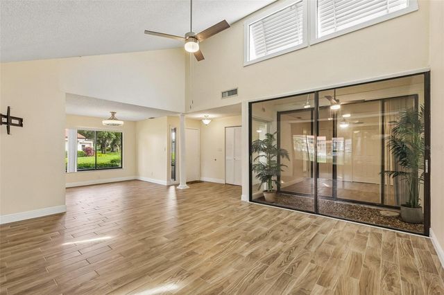 107 SEVILLE COURT N, Plant City, FL 33566