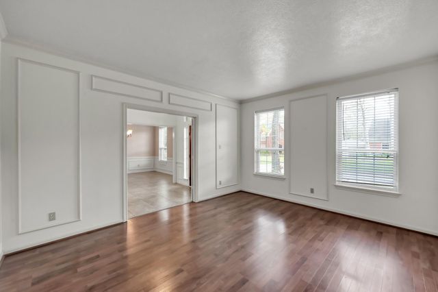 3131 Emerald Grove Drive, Kingwood, TX 77345