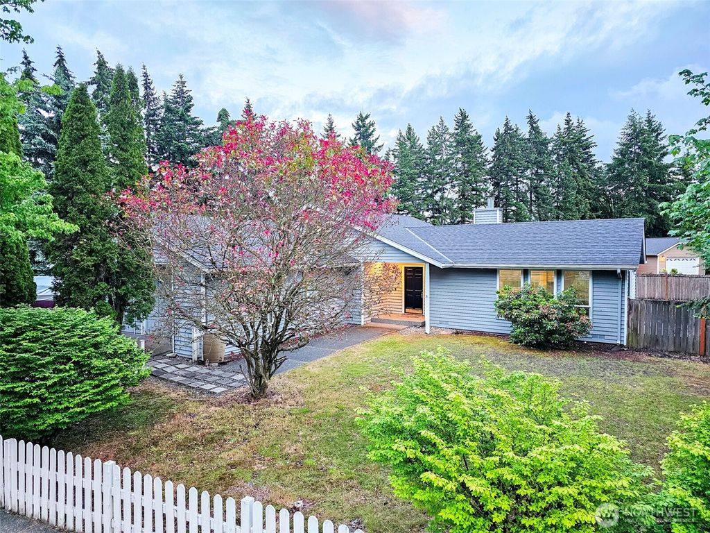 9802 117th Place NE, Kirkland, WA 98033
