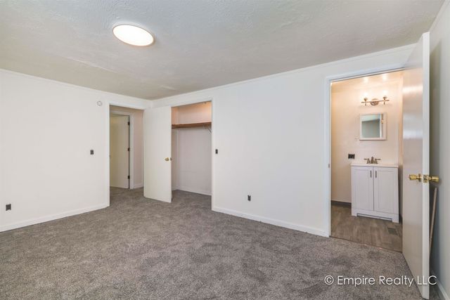 982 CLEAR STREET, North Pole, AK 99705