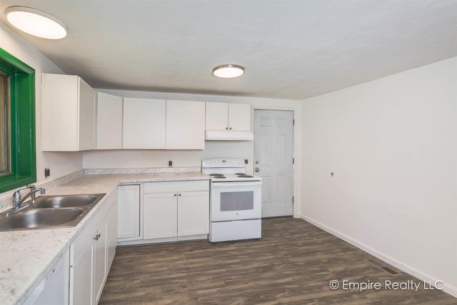 982 CLEAR STREET, North Pole, AK 99705