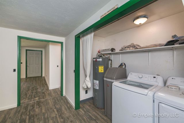 982 CLEAR STREET, North Pole, AK 99705