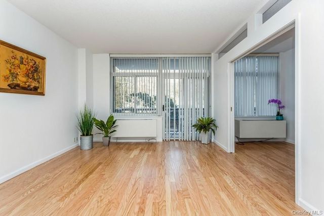 35 N Chatsworth Avenue 1J, Larchmont, NY 10538