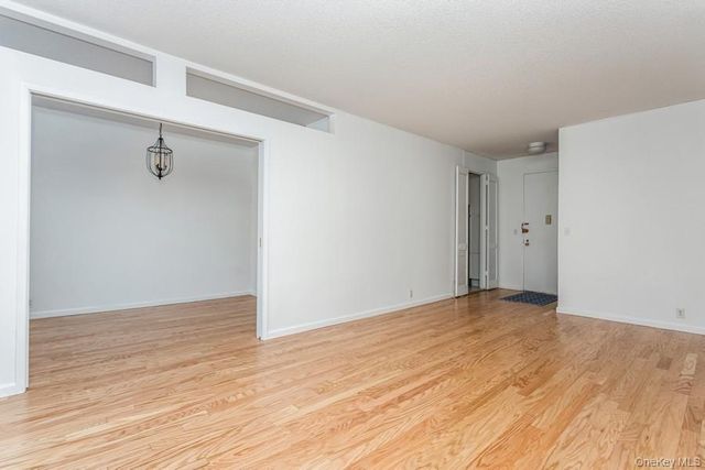 35 N Chatsworth Avenue 1J, Larchmont, NY 10538