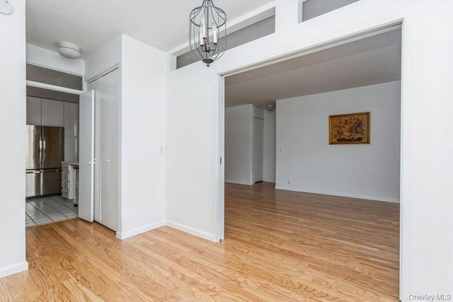 35 N Chatsworth Avenue 1J, Larchmont, NY 10538