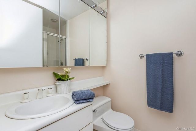 35 N Chatsworth Avenue 1J, Larchmont, NY 10538