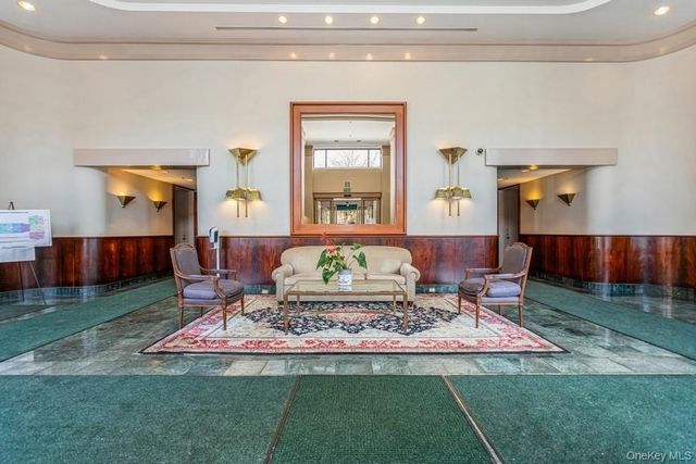 35 N Chatsworth Avenue 1J, Larchmont, NY 10538