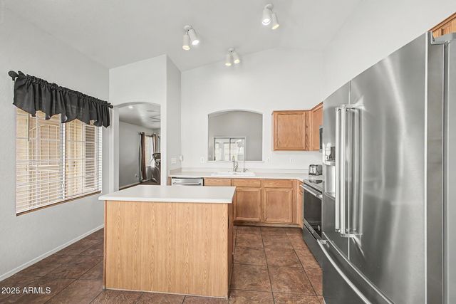 6735 E MELROSE Street, Mesa, AZ 85215