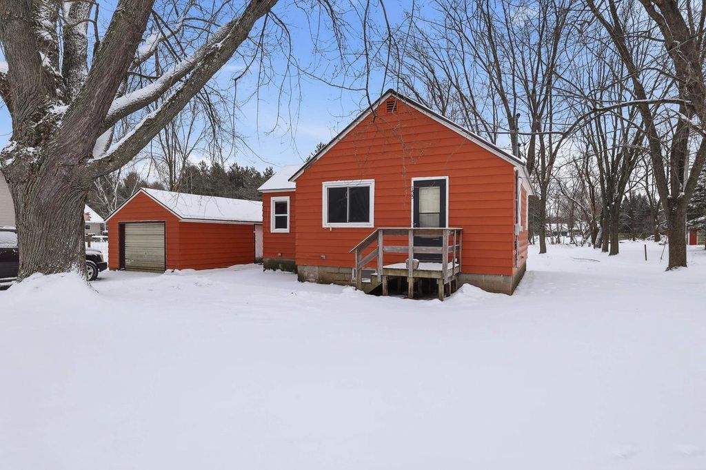 155 GLENDALE LANE, Nekoosa, WI 54457