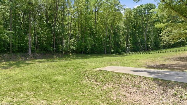 7142 Bonanza Drive, Kernersville, NC 27284