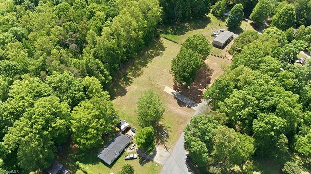 7142 Bonanza Drive, Kernersville, NC 27284