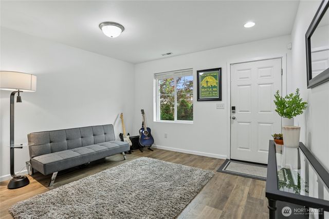 7012 18th Place SE, Lake Stevens, WA 98258