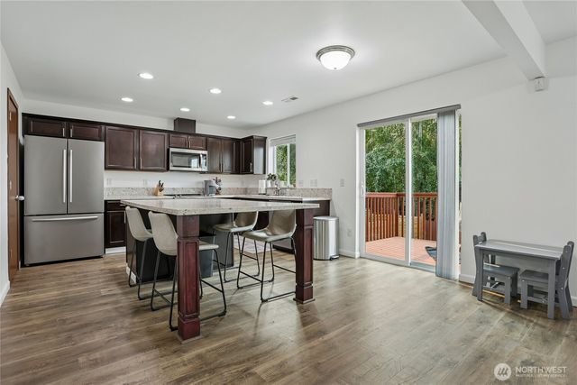 7012 18th Place SE, Lake Stevens, WA 98258