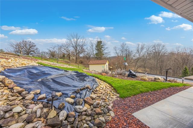 113 Cassia Dr, Jefferson Hills, PA 15025