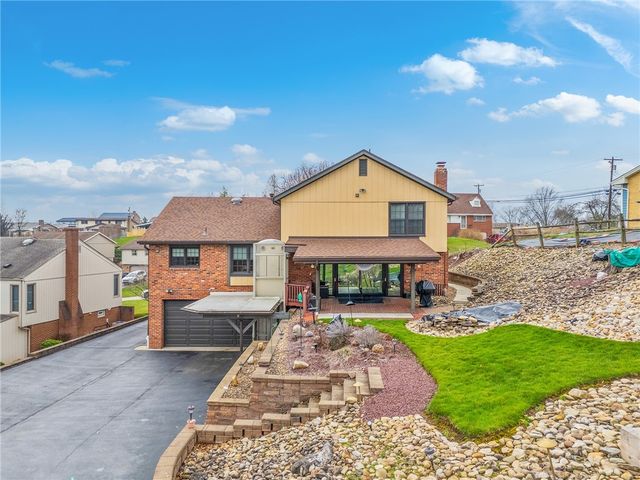 113 Cassia Dr, Jefferson Hills, PA 15025