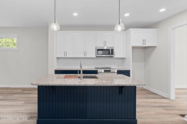 205 Cameron Avenue, Vass, NC 28394