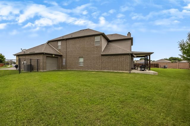 2701 Elmwood Drive, Burleson, TX 76028