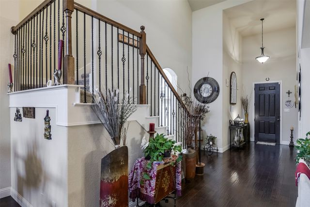 2701 Elmwood Drive, Burleson, TX 76028