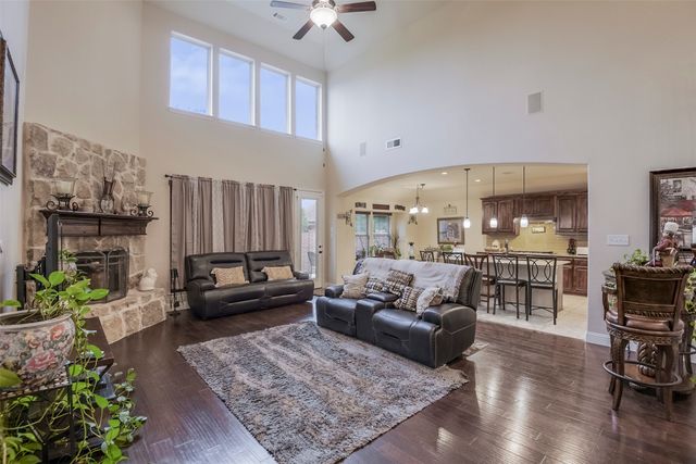 2701 Elmwood Drive, Burleson, TX 76028