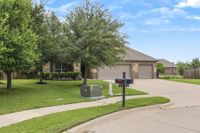 2701 Elmwood Drive, Burleson, TX 76028