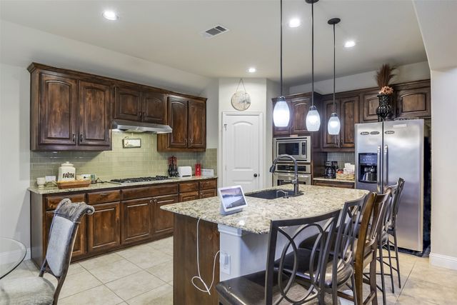 2701 Elmwood Drive, Burleson, TX 76028