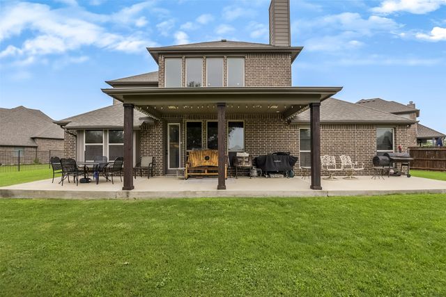 2701 Elmwood Drive, Burleson, TX 76028