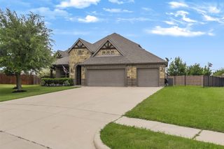 2701 Elmwood Drive, Burleson, TX 76028