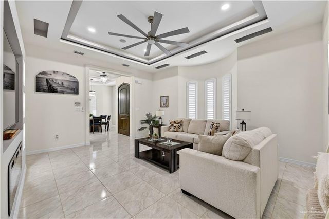 3301 E Barkley Street, Edinburg, TX 78542