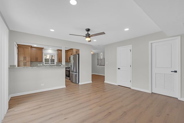 1132 Brighton Place, Glen Ellyn, IL 60137