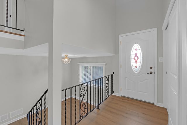 1132 Brighton Place, Glen Ellyn, IL 60137