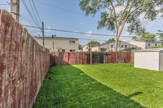 1132 Brighton Place, Glen Ellyn, IL 60137