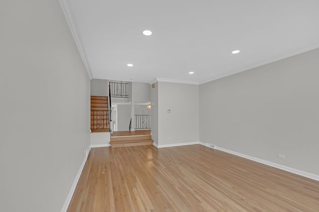 1132 Brighton Place, Glen Ellyn, IL 60137