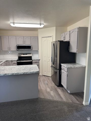544 E 3100 N, North Ogden, UT 84414