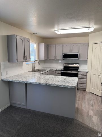 544 E 3100 N, North Ogden, UT 84414
