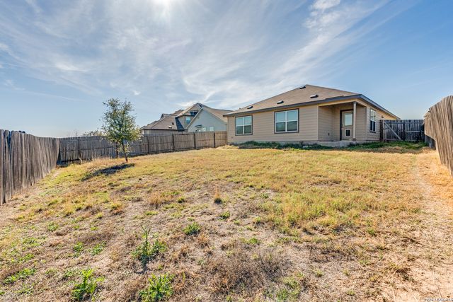 5722 Leisure, Converse, TX 78109