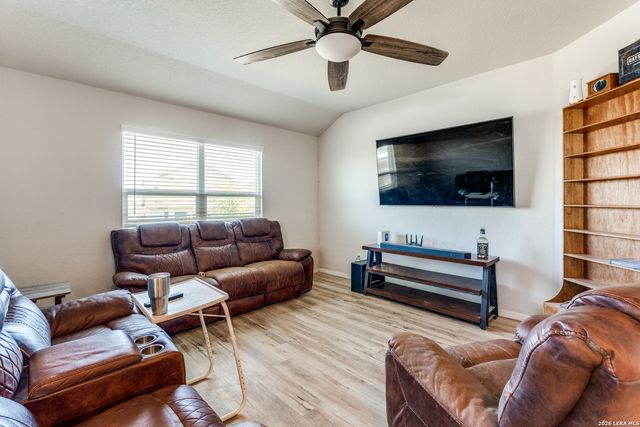 5722 Leisure, Converse, TX 78109