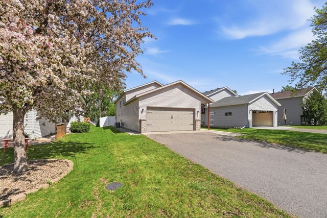 720 31st Avenue N, Saint Cloud, MN 56303