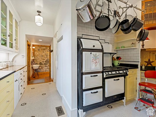 252 N 400 E, Centerville, UT 84014