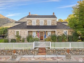 252 N 400 E, Centerville, UT 84014