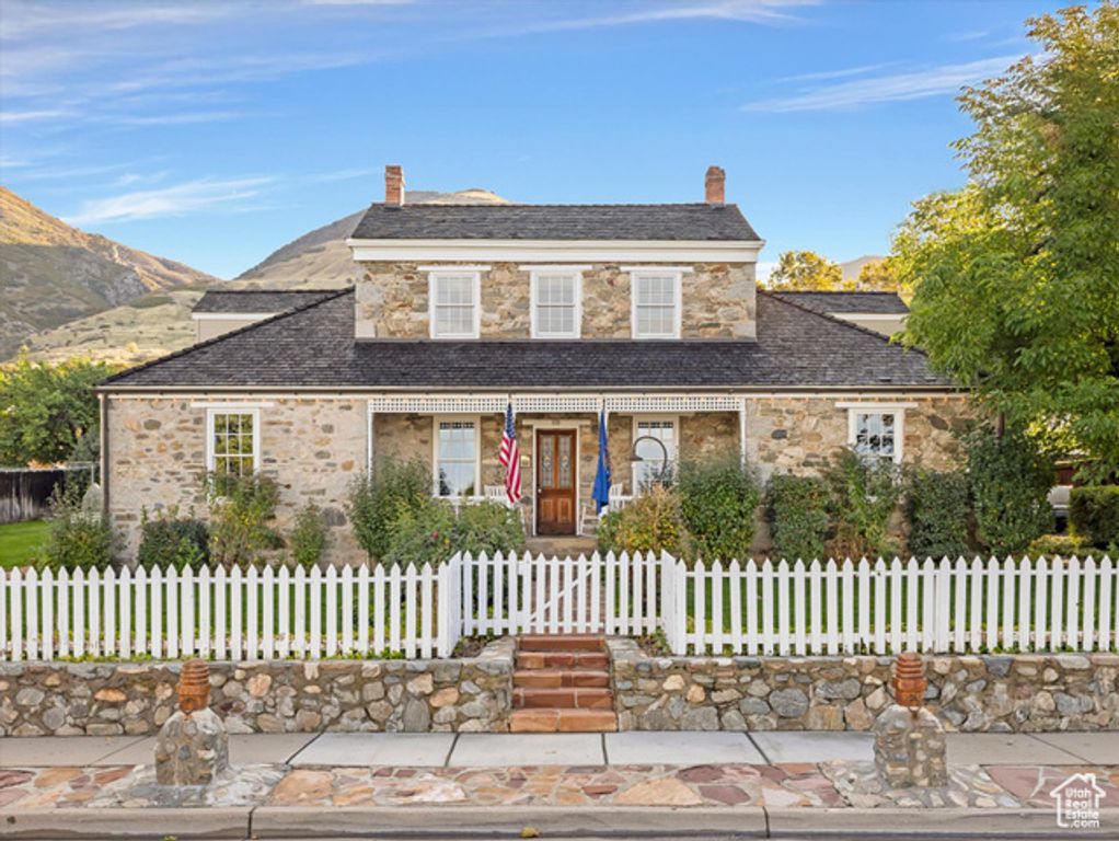 252 N 400 E, Centerville, UT 84014