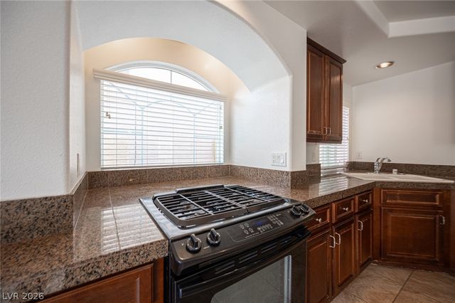 9920 MILLS REEF, Las Vegas, NV 89141