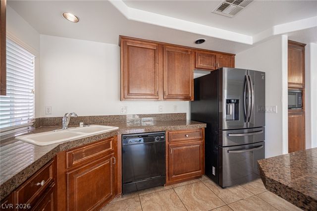 9920 MILLS REEF, Las Vegas, NV 89141